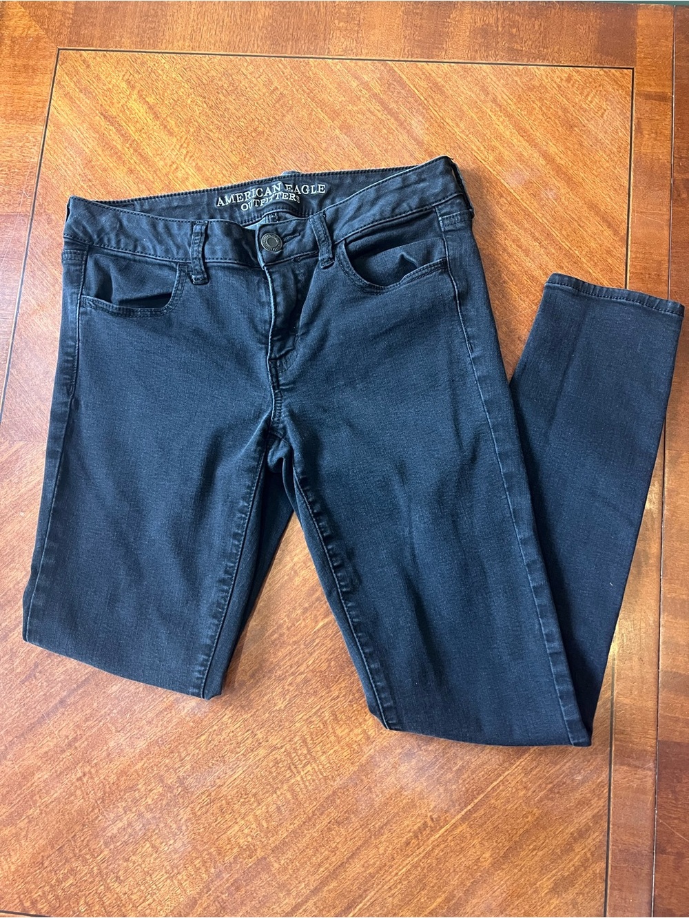 American Eagle Women’s Skinny Jegging Jeans  Black Size 8